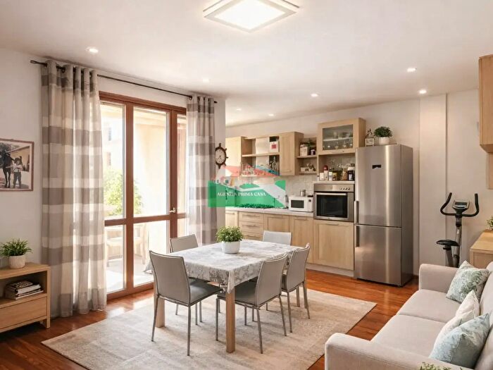 Appartamento con 6 locali in vendita in Via Attilio Orioli, Ravenna