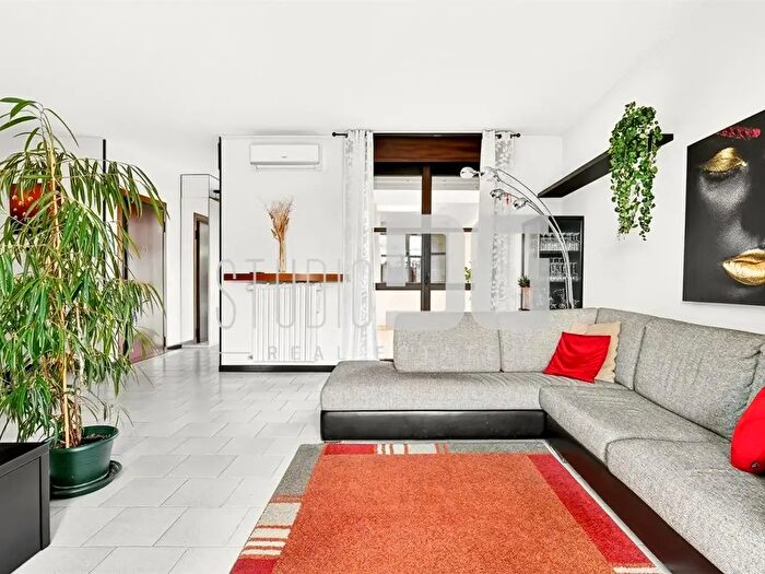 Appartamento trilocale in vendita in Via Damiano Chiesa, Cesano Maderno