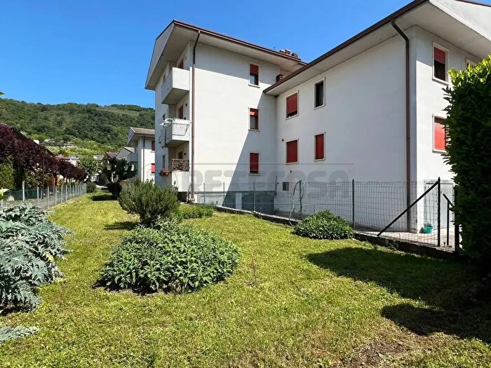 Appartamento con 6 locali in vendita in Via Andrea Palladio, Val Liona
