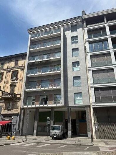 Appartamento trilocale in affitto in Corso Giuseppe Garibaldi Milano, Moscova, Milano
