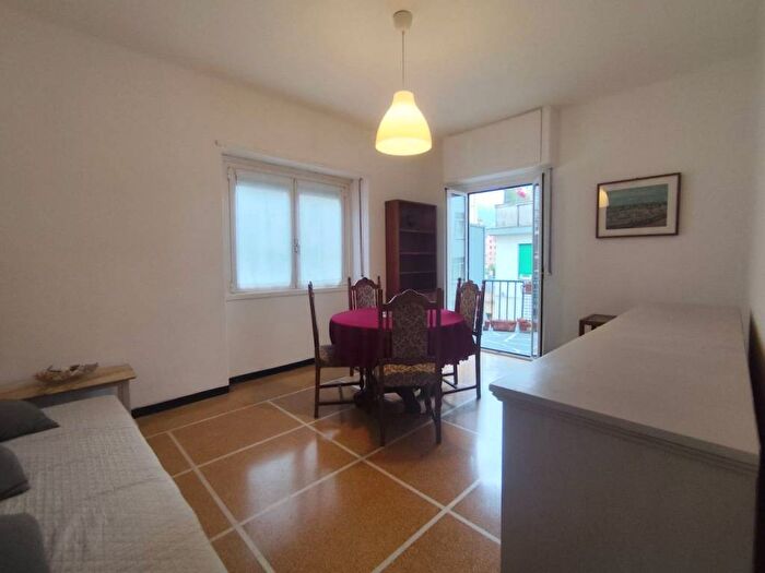 Appartamento trilocale in affitto in Via Costaguta, Costaguta, Rapallo