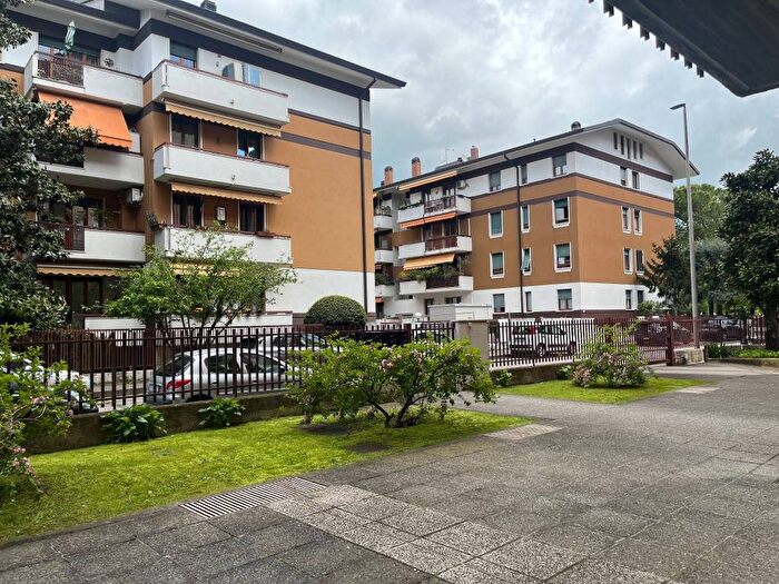 Appartamento quadrilocale in affitto in Via Italo Montemezzi, Santa Croce, Verona