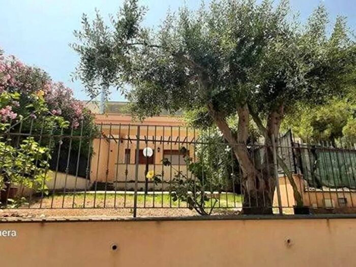 Casa trilocale in affitto in Centro, Cefalù