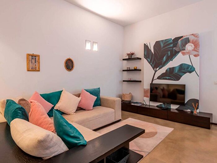 Appartamento trilocale in affitto in Via Amedei, Missori, Milano