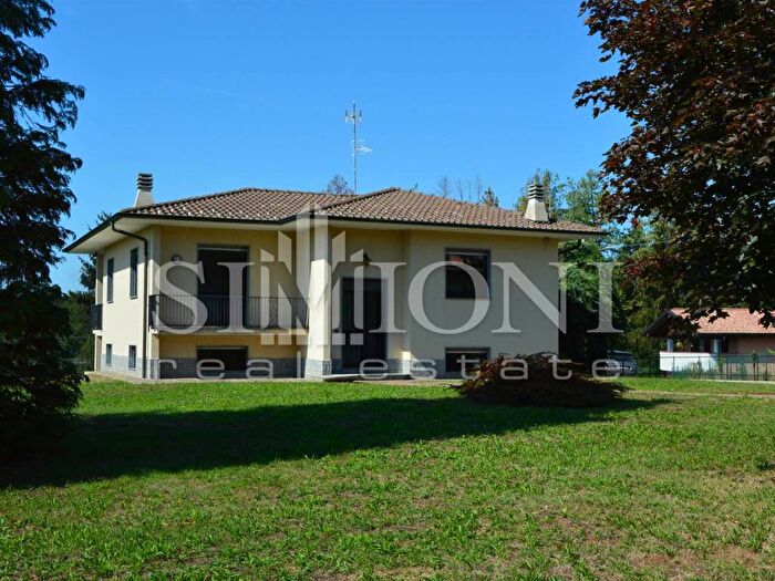 Casa quadrilocale in affitto in Rodero