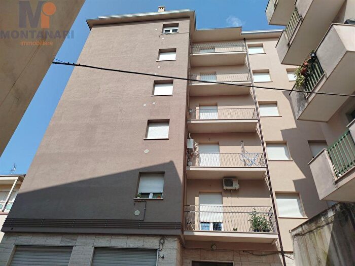 Appartamento quadrilocale in vendita in Viale Firenze c, Foligno