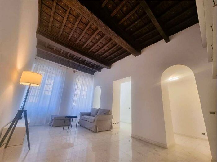 Appartamento con 5 locali in affitto in Centro, Sarzana