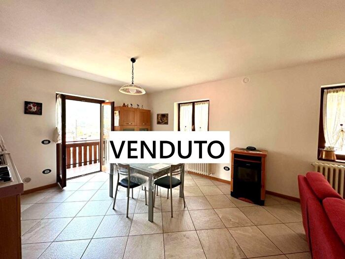 Appartamento quadrilocale in vendita in Via Umberto I, Primaluna