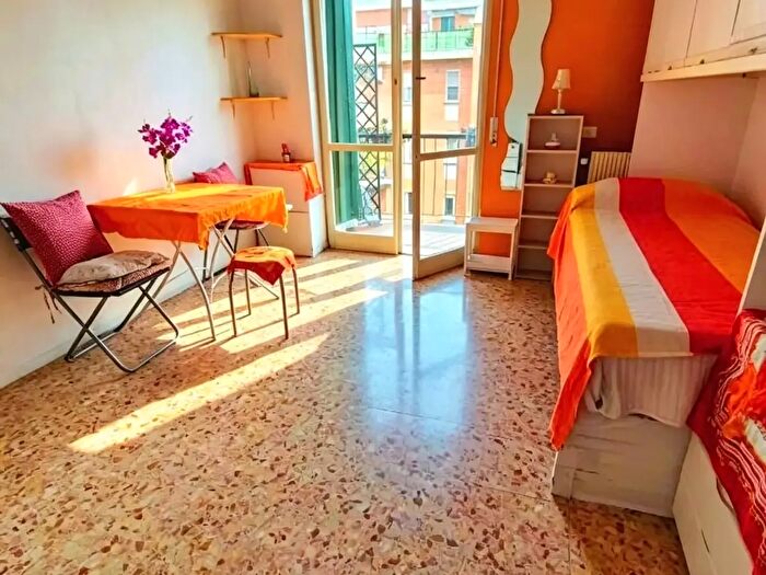 Appartamento trilocale in affitto in Via Privata Flumendosa, Milano