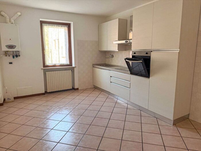 Appartamento trilocale in affitto in Corso Giuseppe Mazzini, Bussolengo