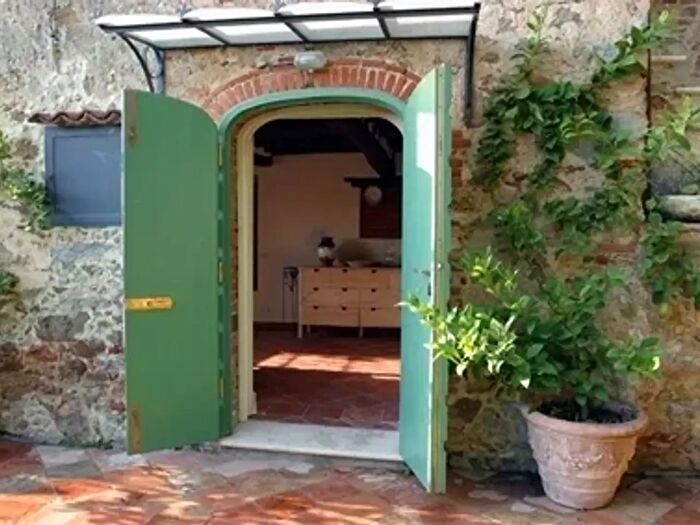 Casa trilocale in affitto in Camaiore