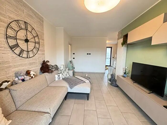 Appartamento con 5 locali in vendita in Via della Valle, Sanfre