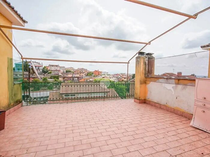 Appartamento trilocale in vendita in Via Nazario Sauro, Formello