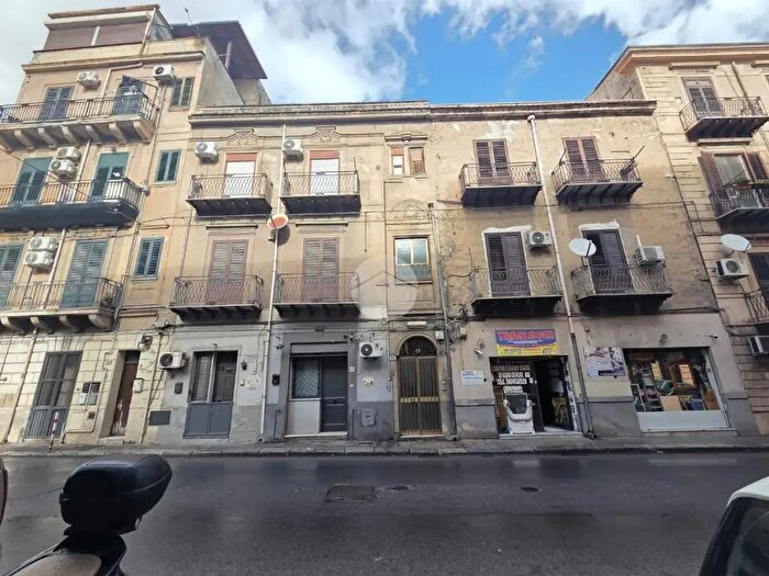 Appartamento bilocale in vendita in Via Cappuccini, Palermo