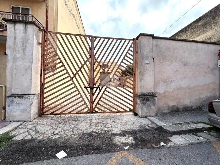 Casa bilocale in vendita in Via Roma, Latiano