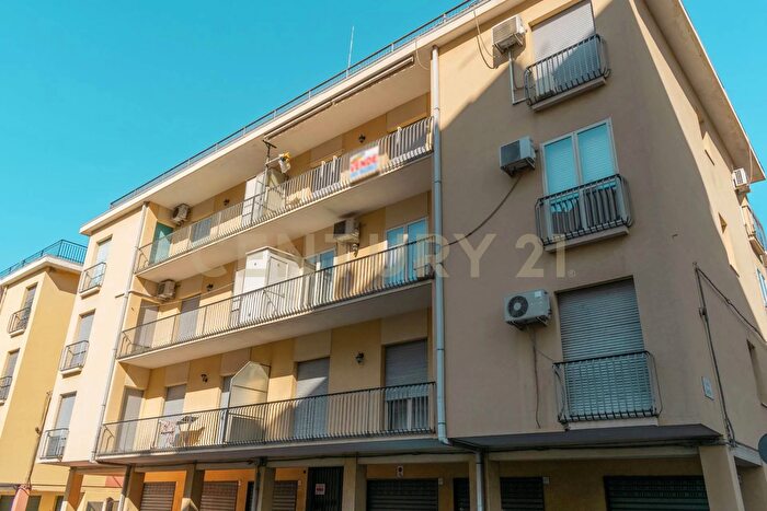 Appartamento con 5 locali in vendita in Via Gaeta, Lentini