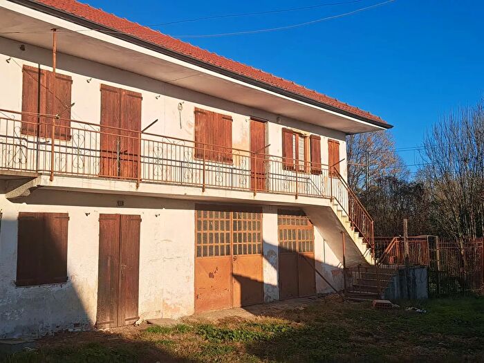 Casa con 12 locali in vendita in Godino Delio, San Secondo Di Pinerolo