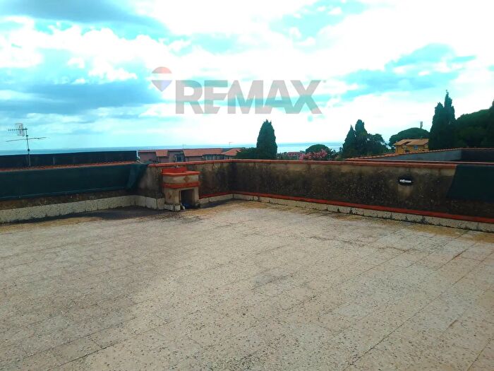 Appartamento trilocale in vendita in Giarre
