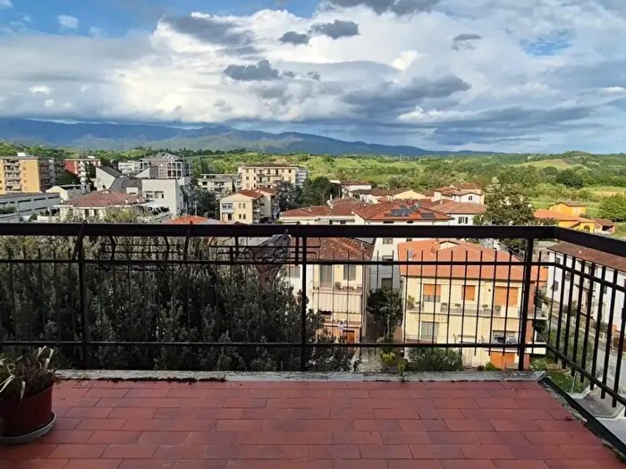 Appartamento con 5 locali in vendita in Montevarchi