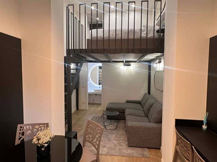 Appartamento monolocale in affitto in Via Perugino, Cadore, Milano