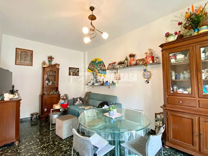 Appartamento trilocale in vendita in Bologna