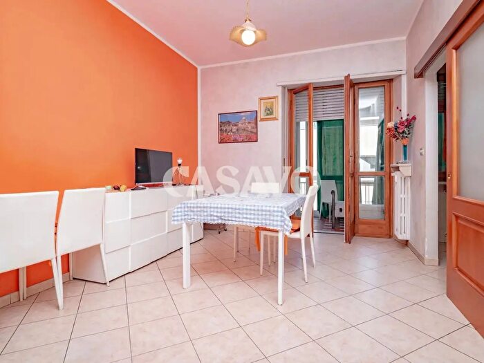 Appartamento bilocale in vendita in Corso Giulio Cesare, Torino