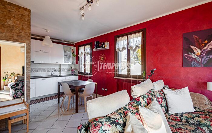 Appartamento quadrilocale in vendita in Reggio Emilia