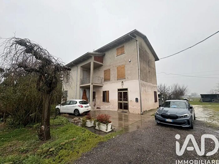 Casa quadrilocale in vendita in Via Ronchetti, Concordia Sulla Secchia