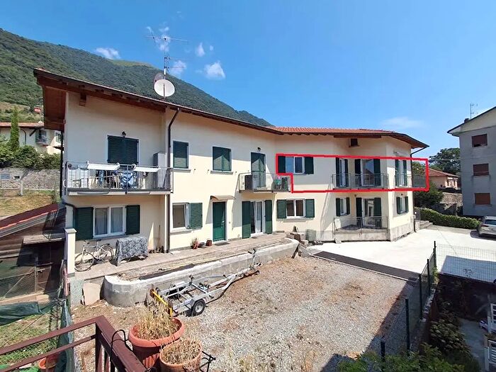 Appartamento trilocale in vendita in Tremezzina