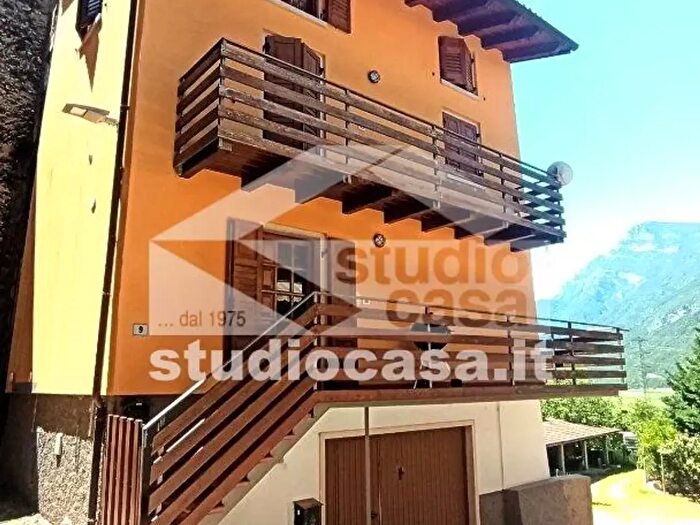 Casa quadrilocale in vendita in Loc Mori, Ala