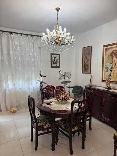 Appartamento quadrilocale in vendita in Carrara