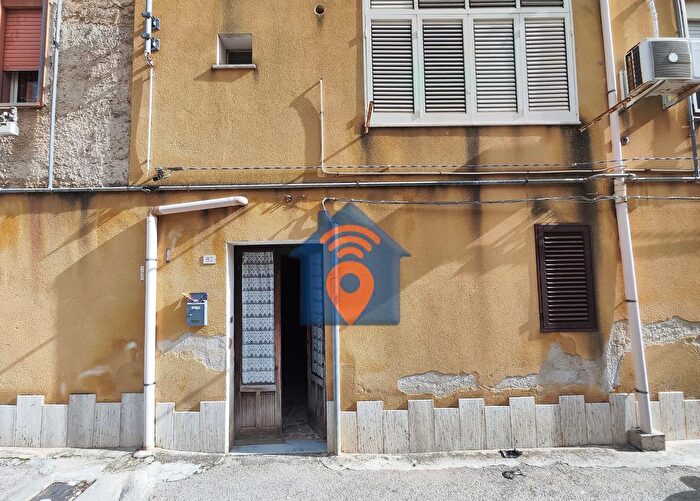 Appartamento con 10 locali in vendita in Via Trieste Via F Turati Castelvetrano, Castelvetrano