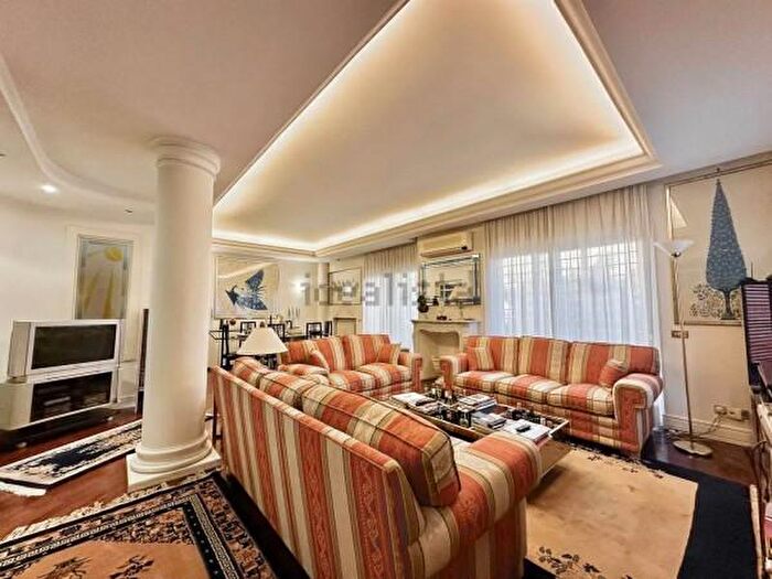 Casa con 6 locali in vendita in Via Giuseppe Balzaretto, Roma