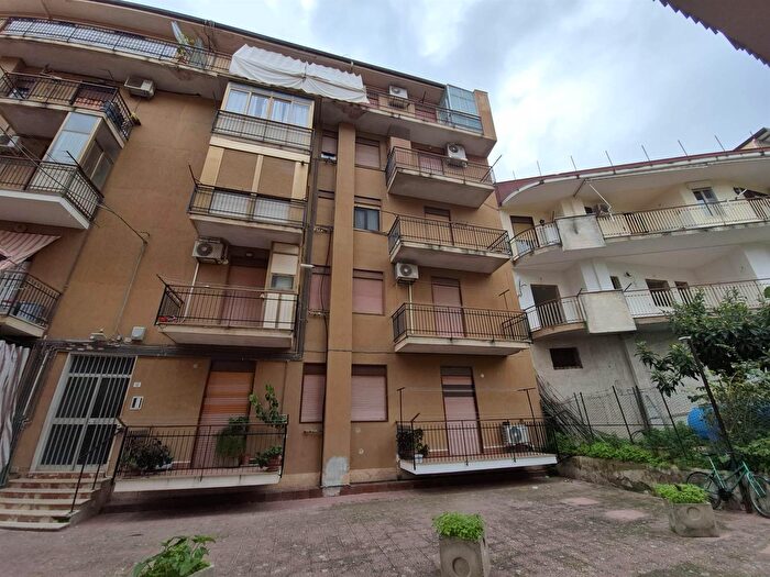 Appartamento trilocale in vendita in Via Vincenzo Guastella, Misilmeri