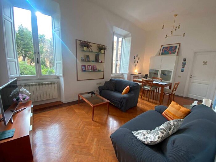 Appartamento con 5 locali in affitto in Via delle Alpi, Trieste Coppedè, Roma