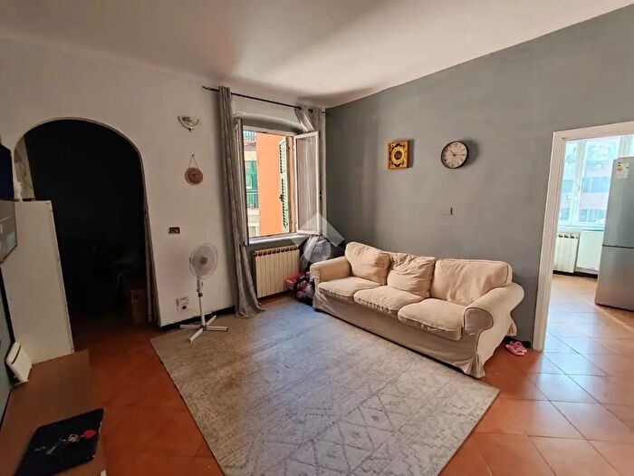 Appartamento con 5 locali in vendita in Via Carlo Orgiero, Genova