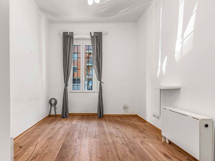 Appartamento bilocale in affitto in Via Mincio, Corvetto, Milano