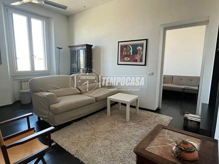 Appartamento trilocale in vendita in Via Ferrante Aporti, Milano