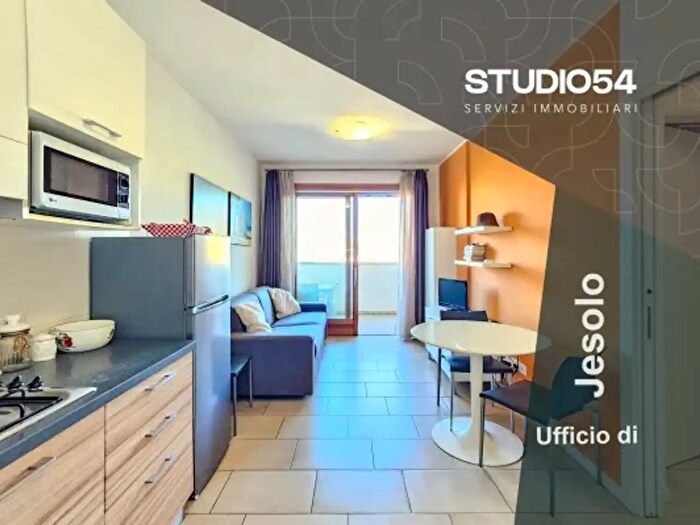 Appartamento bilocale in vendita in Viale delle Rondini, Caorle