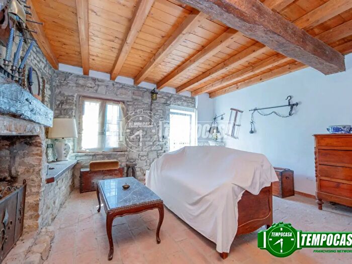 Casa trilocale in vendita in Frazione Case Marchesi, Travo