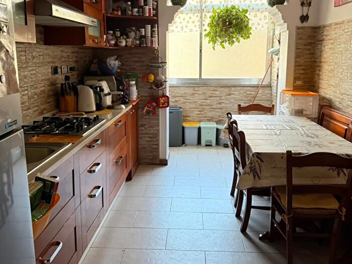 Appartamento quadrilocale in vendita in Livorno