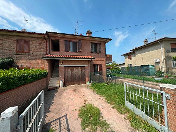 Casa con 5 locali in affitto in Via Madonna Boschi, Vigarano Mainarda