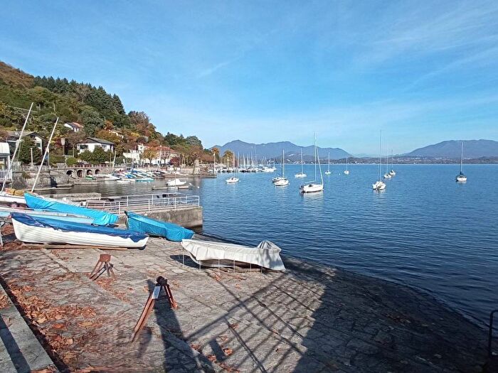 Casa trilocale in affitto in Via Carcano, Centro, Lesa