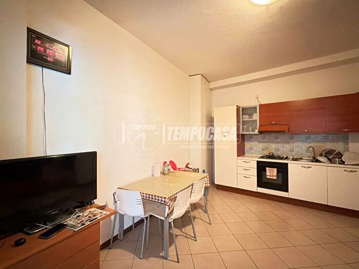 Appartamento trilocale in vendita in Via San Michele Foresto Sparso, Foresto Sparso