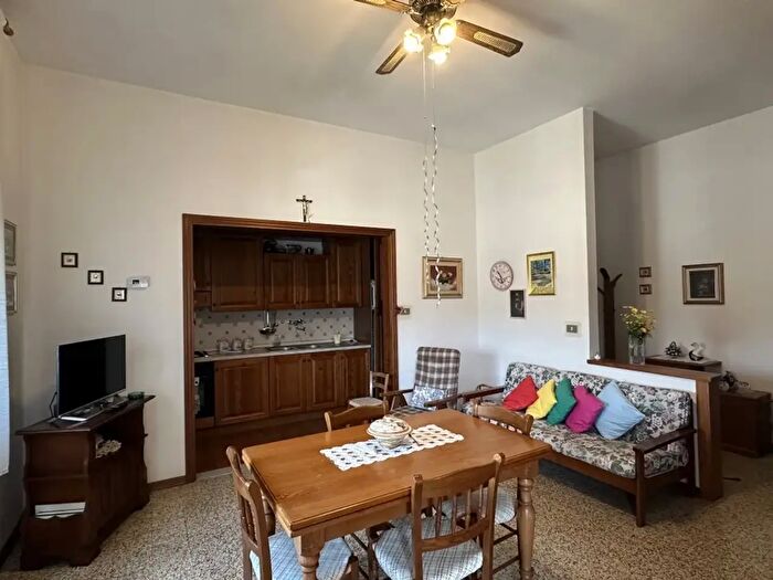 Appartamento quadrilocale in vendita in Via Garibaldi, Pontassieve