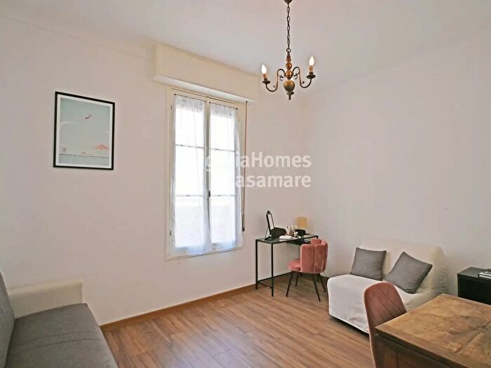 Appartamento quadrilocale in vendita in Via Goethe, Sanremo