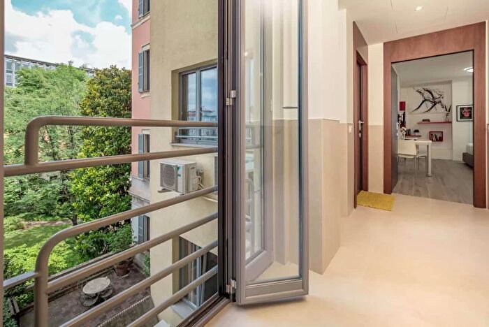 Appartamento monolocale in affitto in Piazzale Luigi Cadorna, Milano