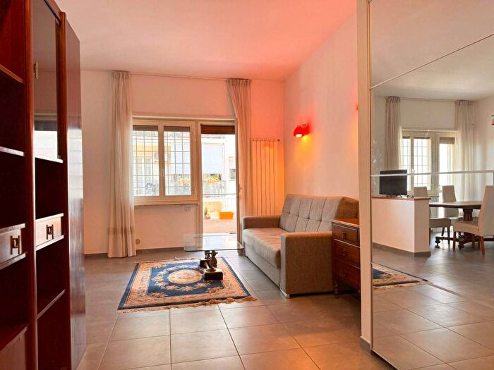 Appartamento bilocale in affitto in Via Lero, Eur, Roma
