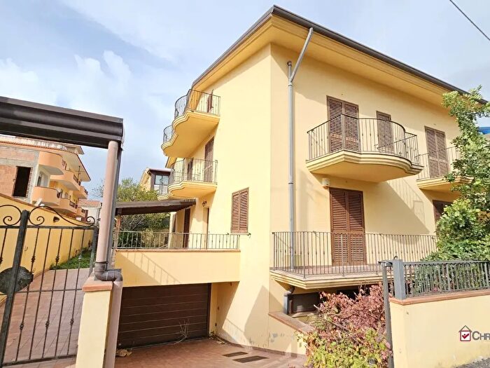 Casa con 8 locali in vendita in Contrada Torrecampagna, Pace Del Mela