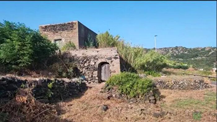 Casa con 5 locali in vendita in Bugeber, Pantelleria